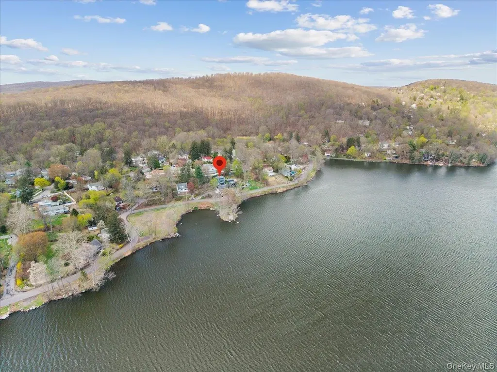 155 W Lakeshore Drive Carmel NY 10512
