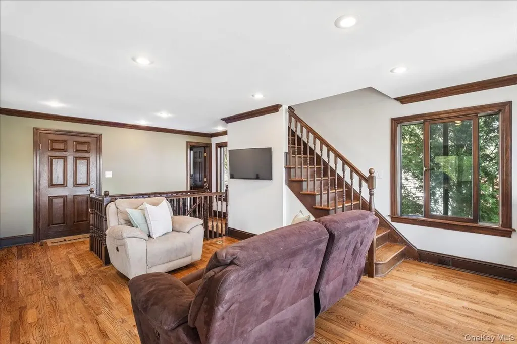 155 W Lakeshore Drive Carmel NY 10512