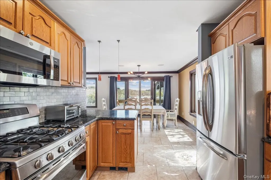 155 W Lakeshore Drive Carmel NY 10512