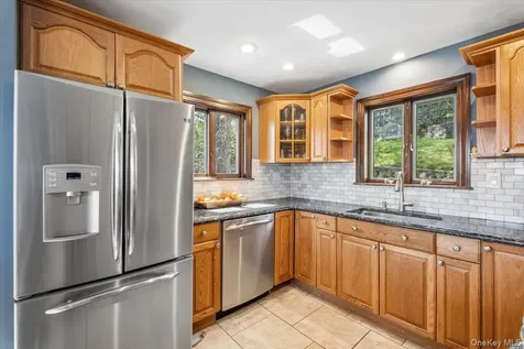 155 W Lakeshore Drive Carmel NY 10512