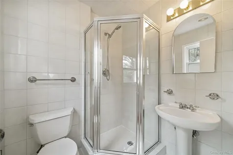 143 Darling Avenue New Rochelle NY 10804