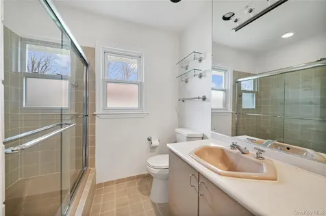 143 Darling Avenue New Rochelle NY 10804