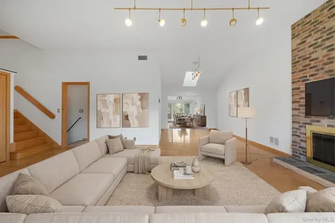 143 Darling Avenue New Rochelle NY 10804