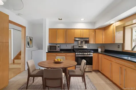 143 Darling Avenue New Rochelle NY 10804