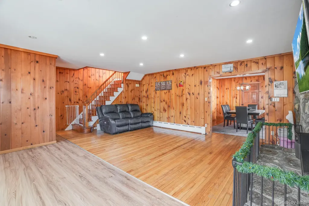 596-598 Freedom Plains Road Poughkeepsie NY 12603