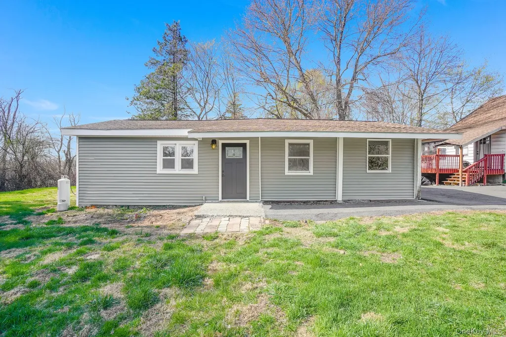 596-598 Freedom Plains Road Poughkeepsie NY 12603