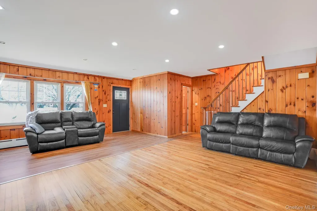 596-598 Freedom Plains Road Poughkeepsie NY 12603