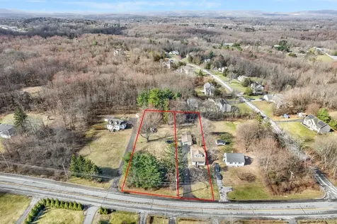 596-598 Freedom Plains Road Poughkeepsie NY 12603