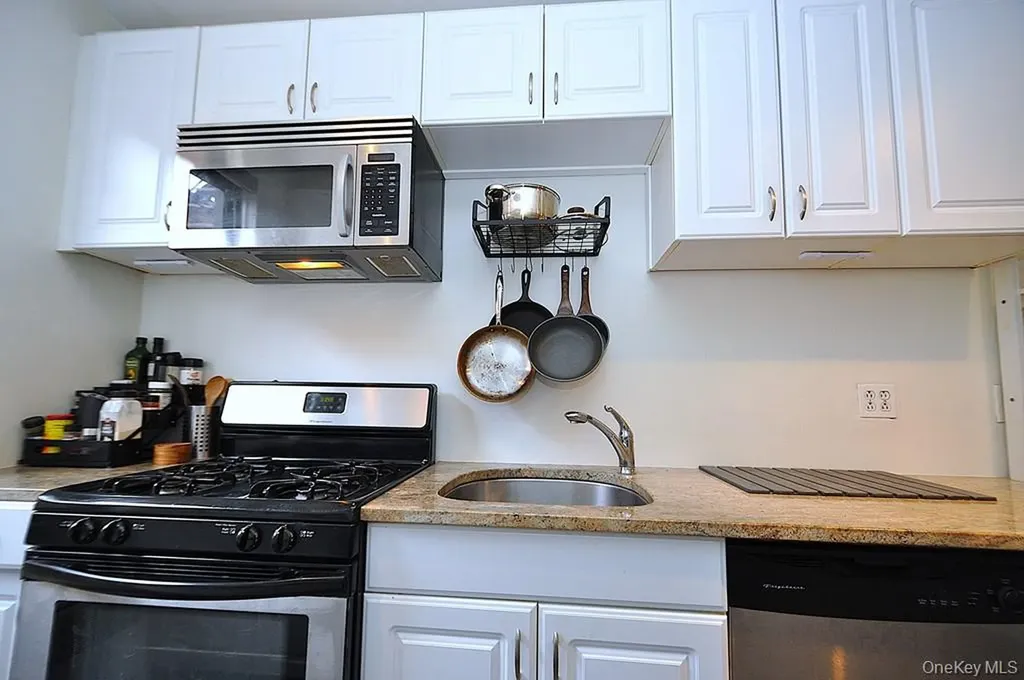 142 Garth Road Scarsdale NY 10583