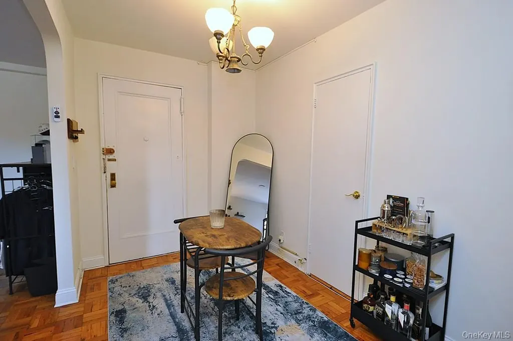 142 Garth Road Scarsdale NY 10583