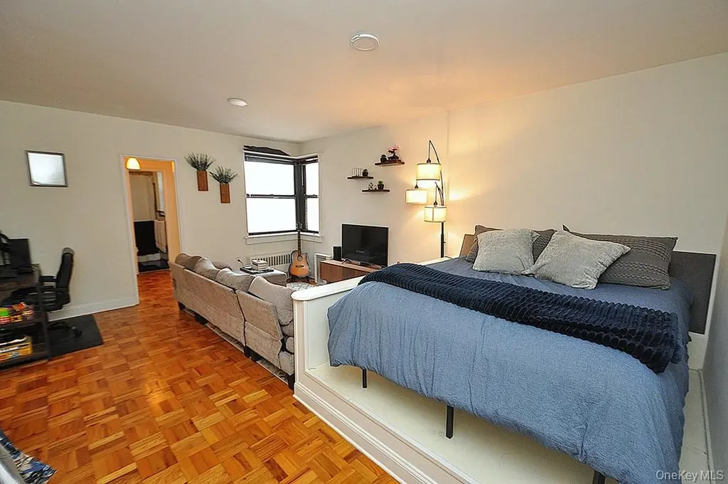 142 Garth Road Scarsdale NY 10583