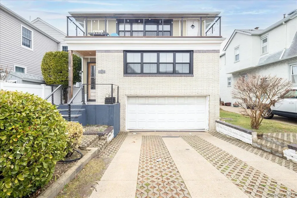525 E Beech Street Long Beach NY 11561
