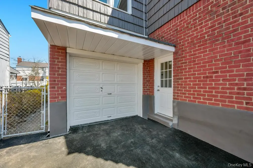 160 Fallon Avenue Elmont NY 11003