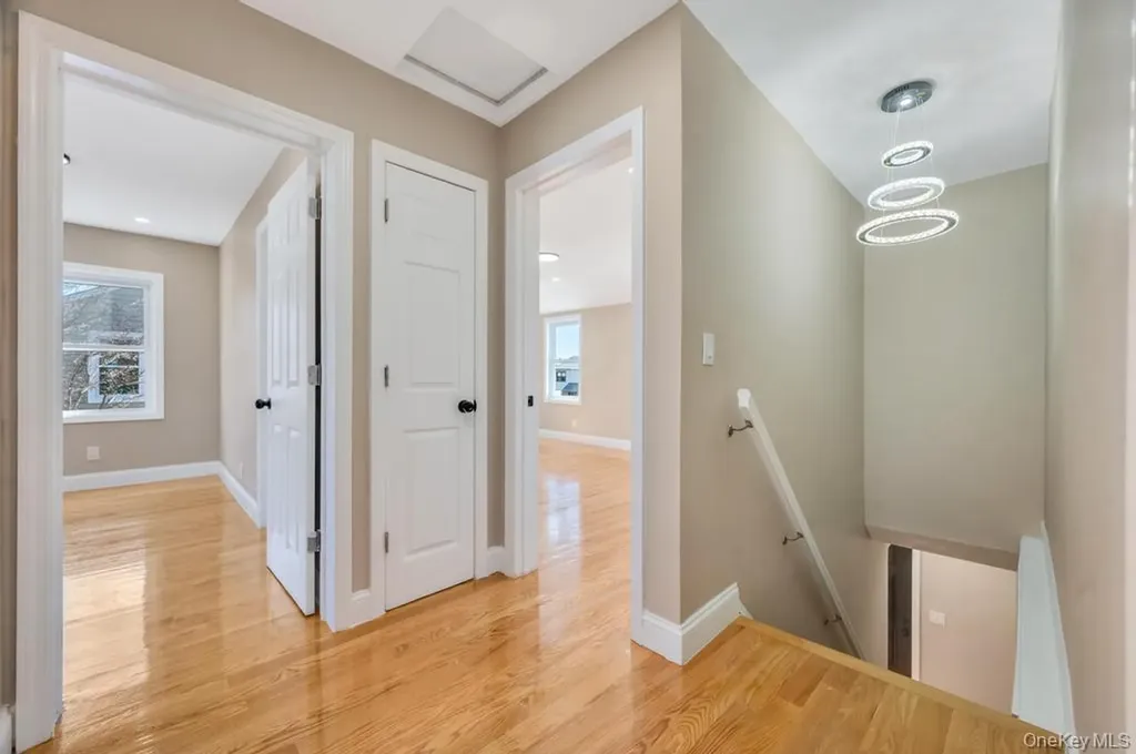 160 Fallon Avenue Elmont NY 11003