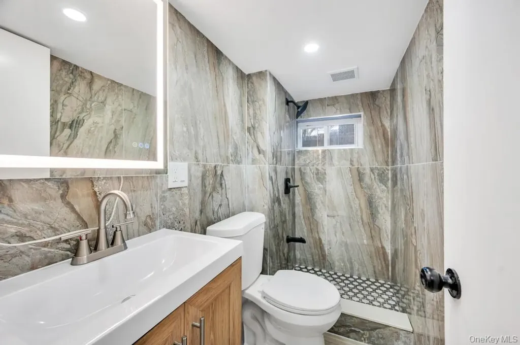 160 Fallon Avenue Elmont NY 11003