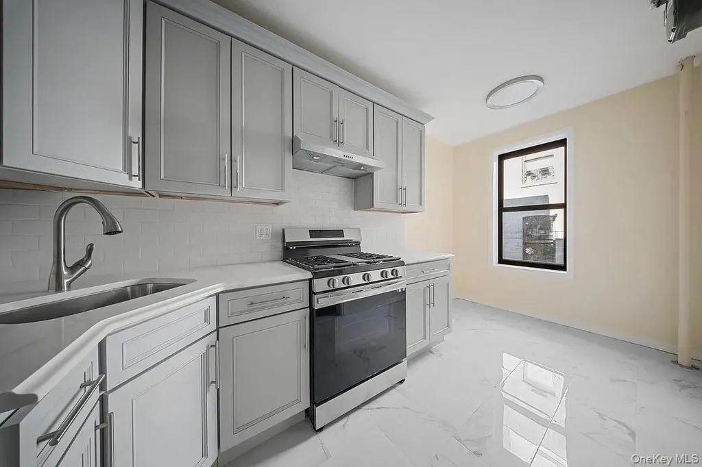 1372 Shakespeare Avenue Bronx NY 10452