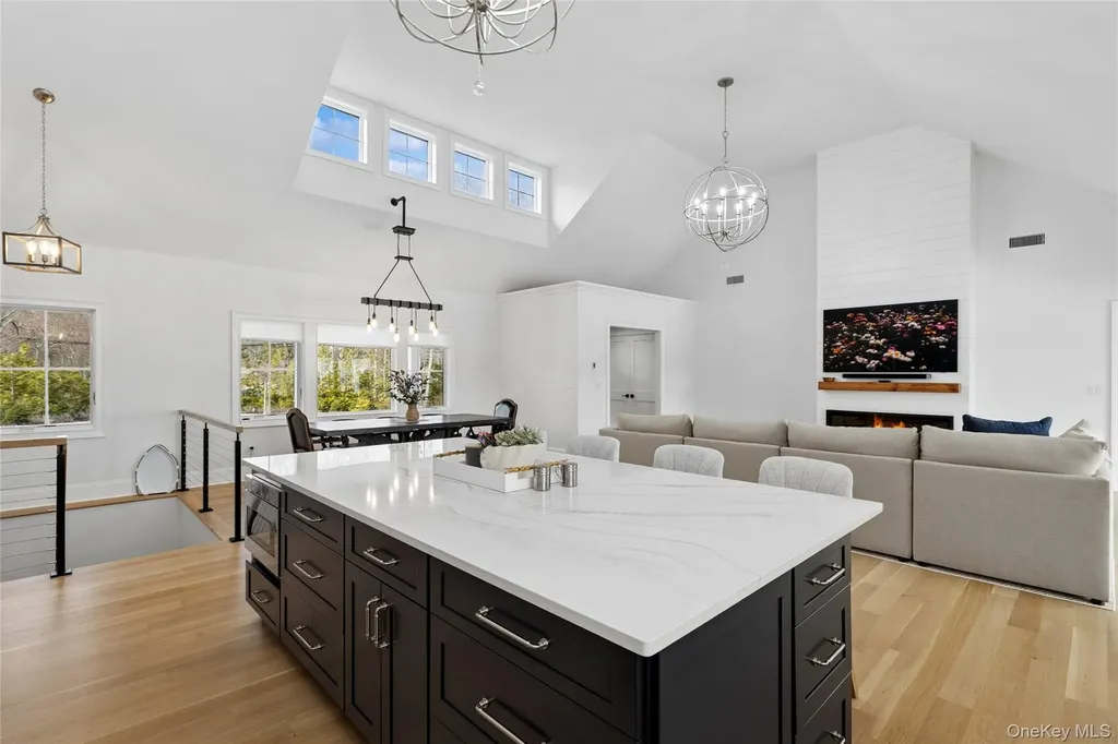 47 Old Riverhead Road Hampton Bays NY 11946