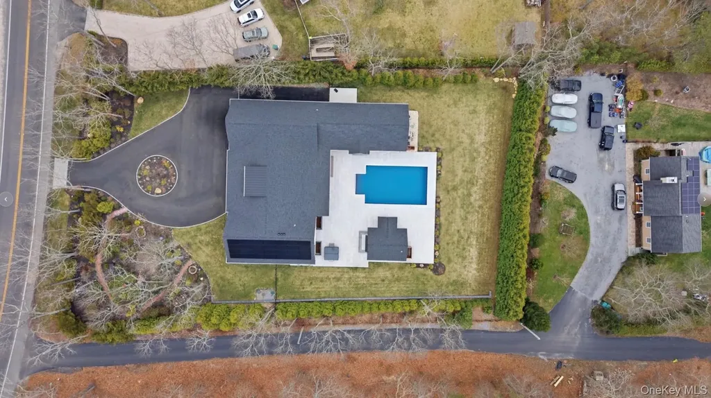 47 Old Riverhead Road Hampton Bays NY 11946