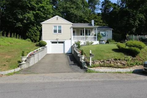 650 Warren Avenue Thornwood NY 10594
