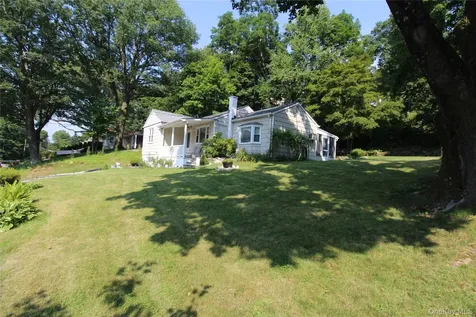 650 Warren Avenue Thornwood NY 10594