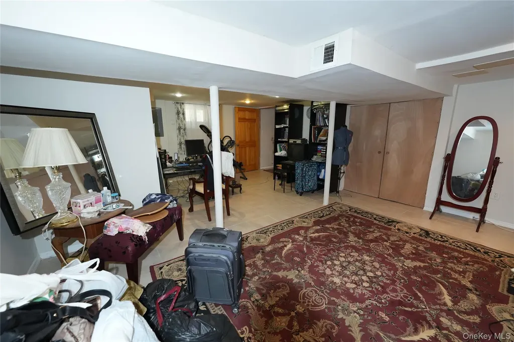 368 Merrifield Avenue Oceanside NY 11572