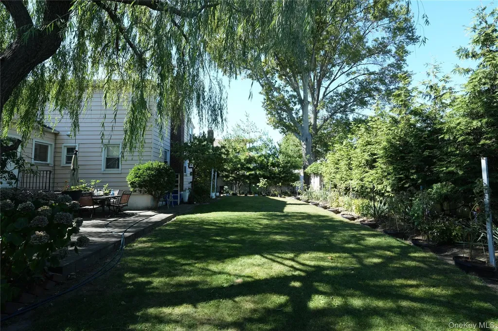 368 Merrifield Avenue Oceanside NY 11572
