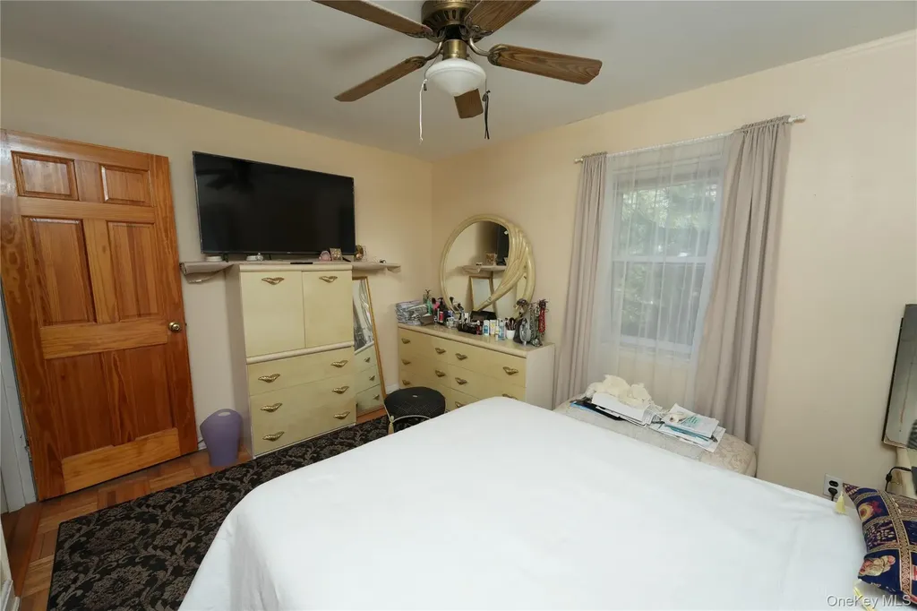 368 Merrifield Avenue Oceanside NY 11572
