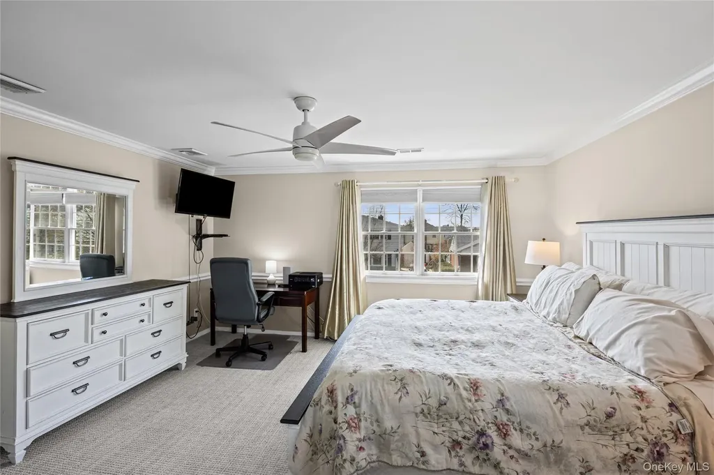 416 Argyle Road Mineola NY 11501