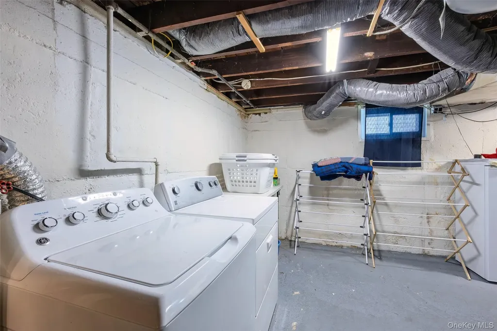 416 Argyle Road Mineola NY 11501