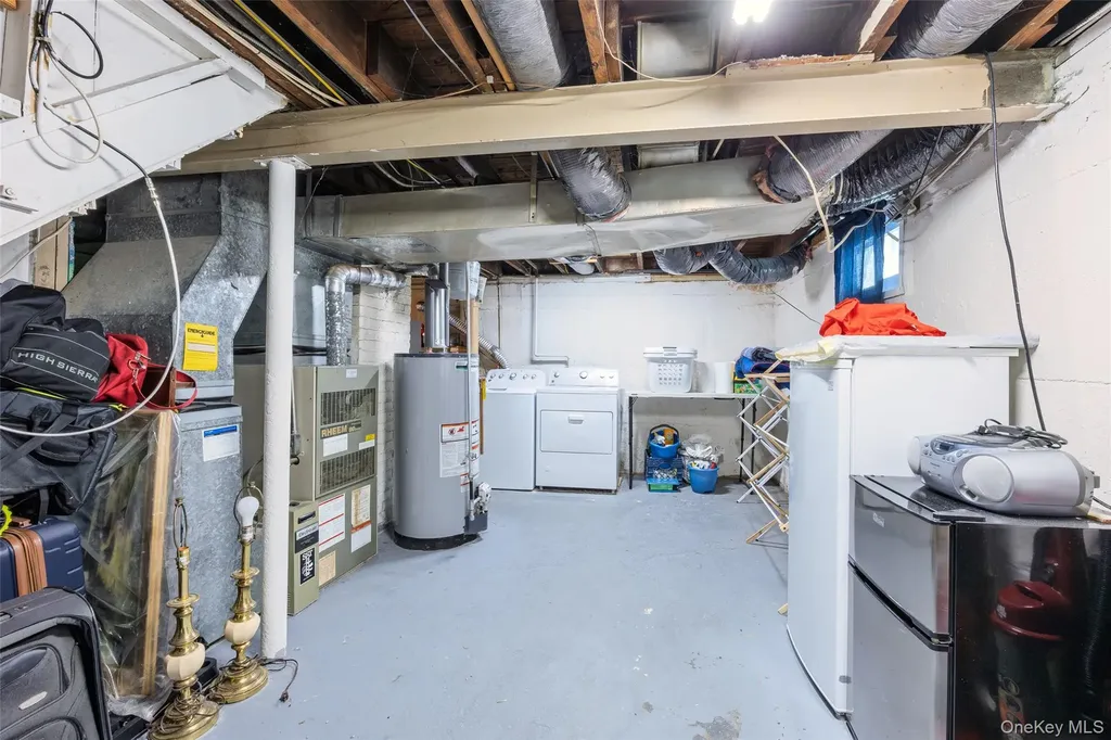 416 Argyle Road Mineola NY 11501