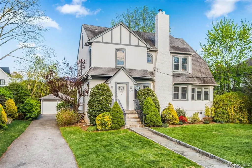 337 Heathcote Road Scarsdale NY 10583