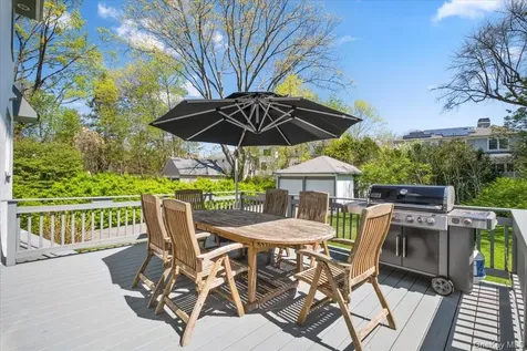 337 Heathcote Road Scarsdale NY 10583