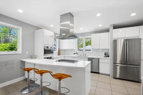 337 Heathcote Road Scarsdale NY 10583