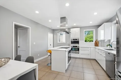 337 Heathcote Road Scarsdale NY 10583