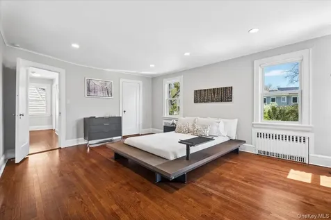 337 Heathcote Road Scarsdale NY 10583