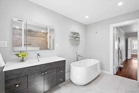 337 Heathcote Road Scarsdale NY 10583