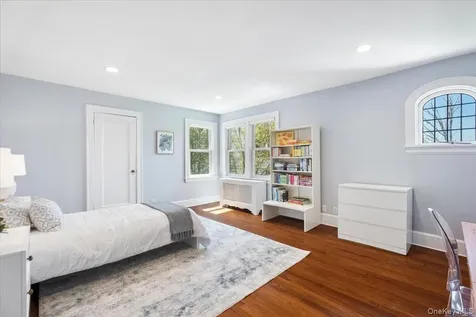 337 Heathcote Road Scarsdale NY 10583