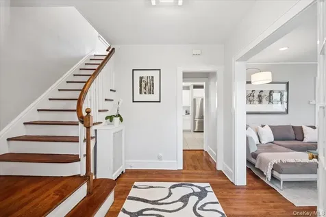 337 Heathcote Road Scarsdale NY 10583