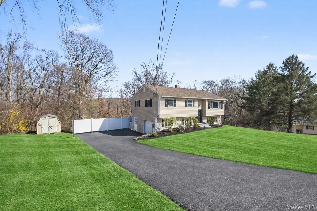 11 Richard Road Mahopac NY 10541
