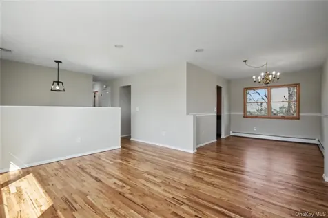 11 Richard Road Mahopac NY 10541