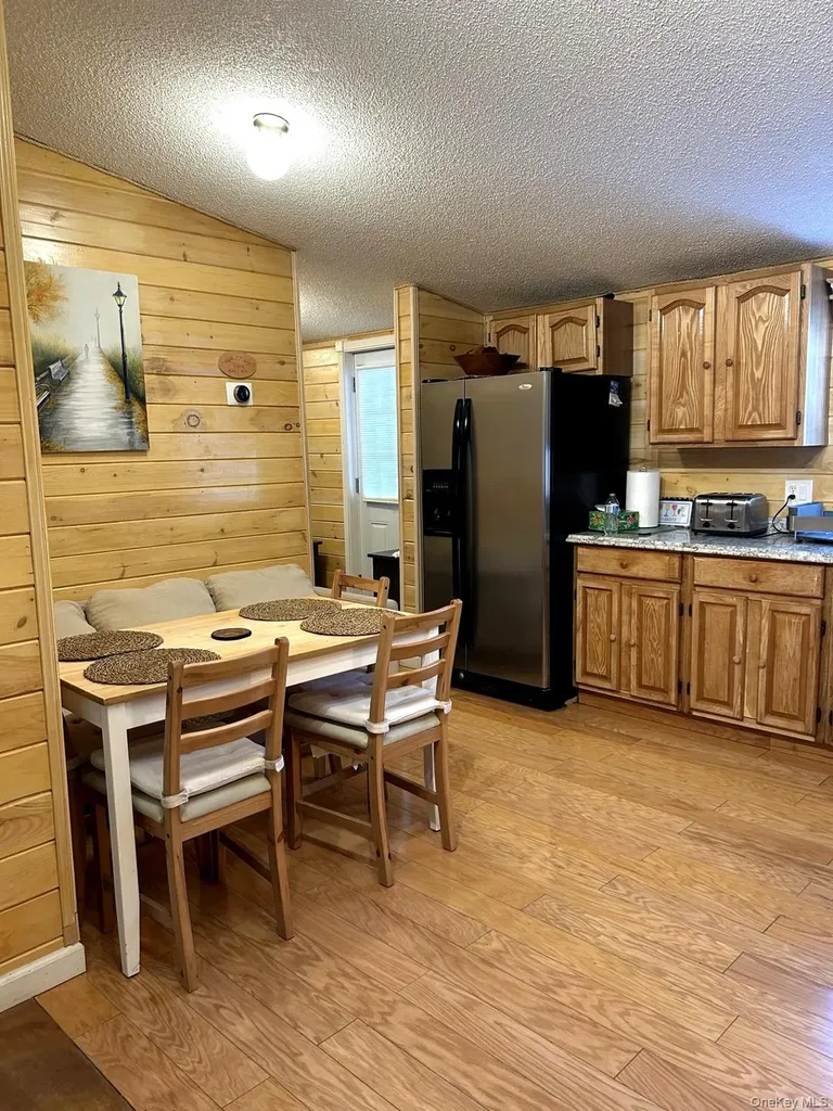 68 Oxford Circle Neversink NY 12759