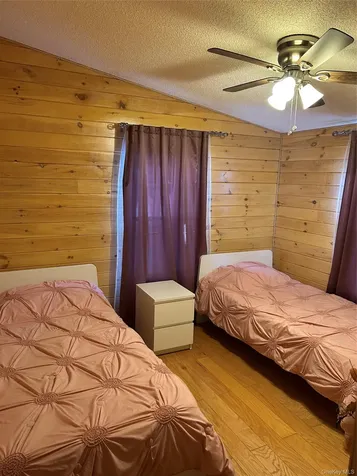 68 Oxford Circle Neversink NY 12759