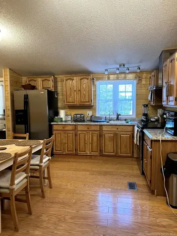 68 Oxford Circle Neversink NY 12759