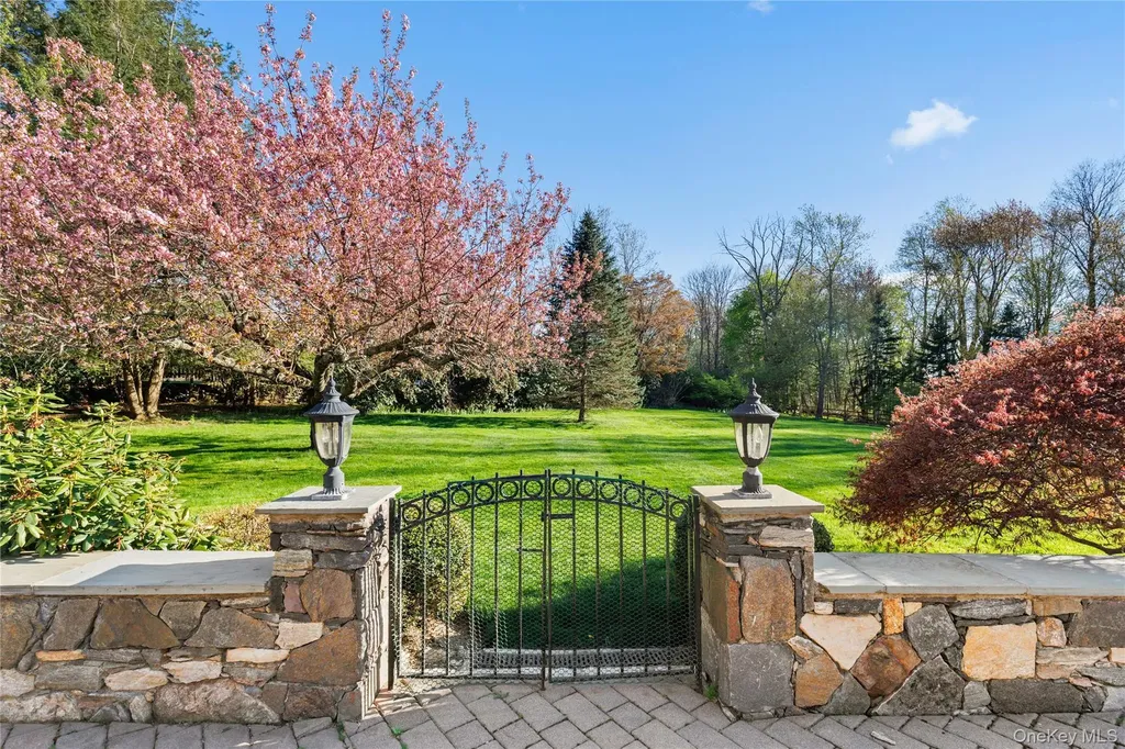 1 Redbrooke Place Armonk NY 10504