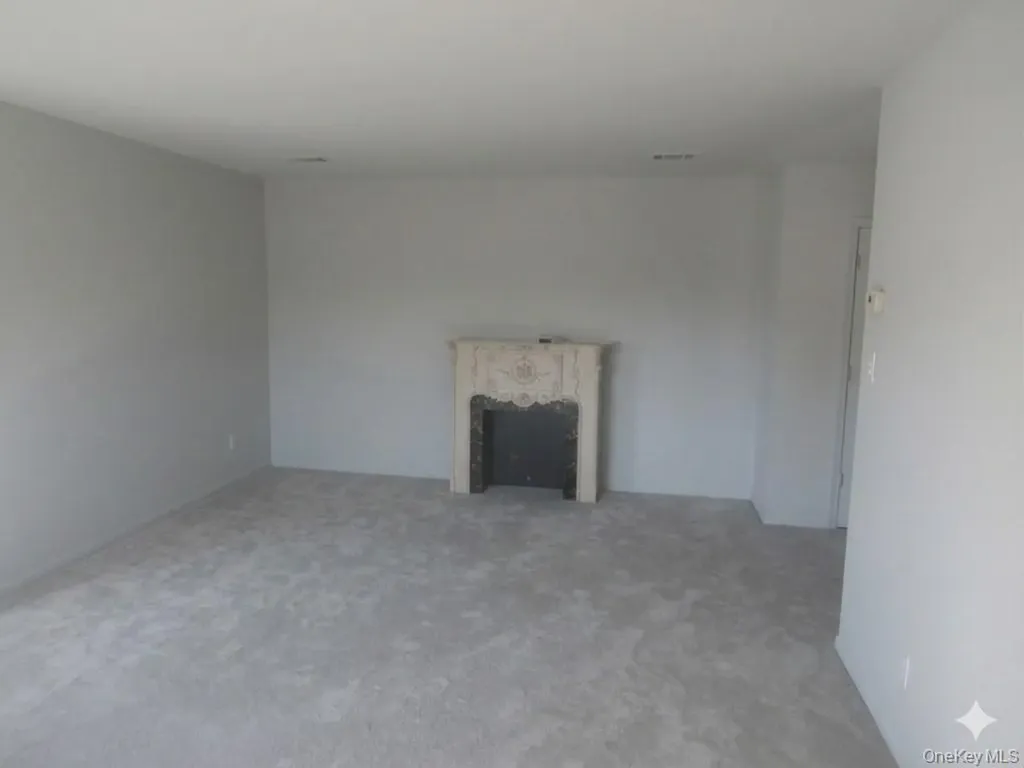 175 Main Avenue Wheatley Heights NY 11798