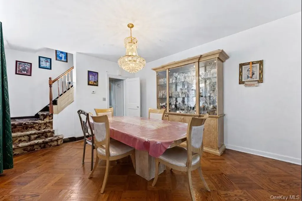 596 E 52nd Street Brooklyn NY 11203