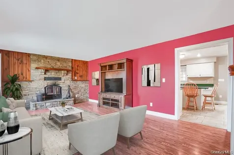 496 Whitfield Road Accord NY 12404