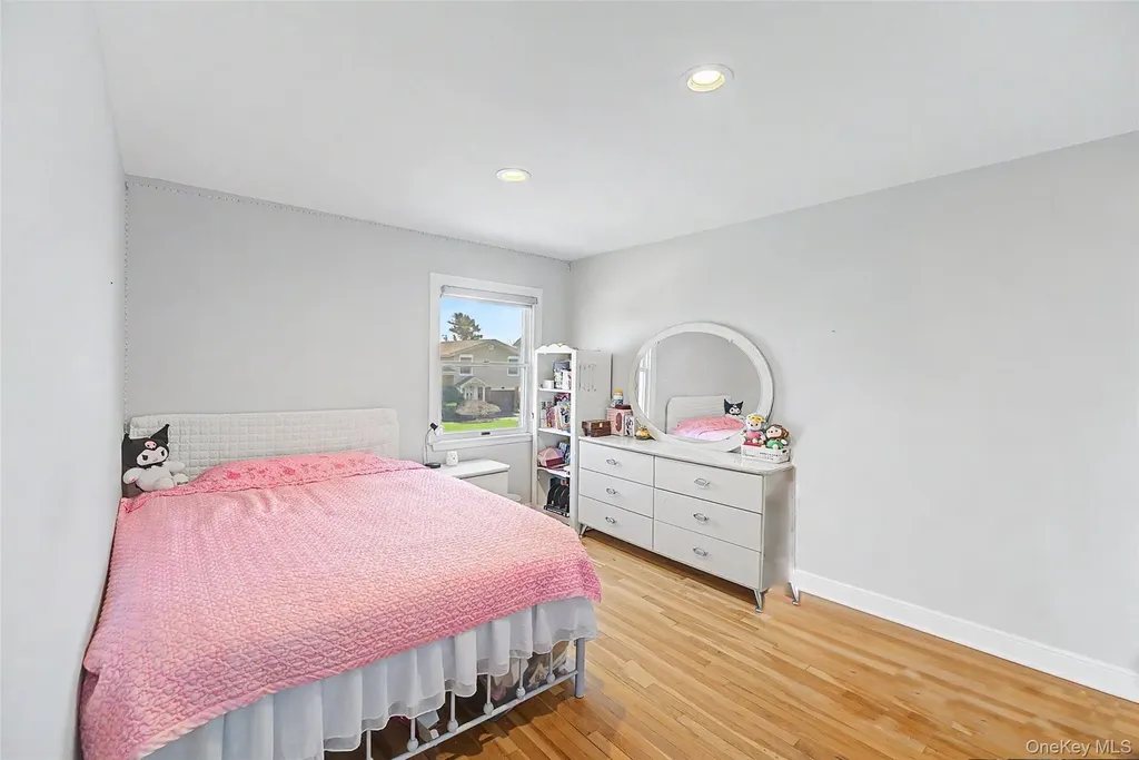 47 Favorite Lane Jericho NY 11753