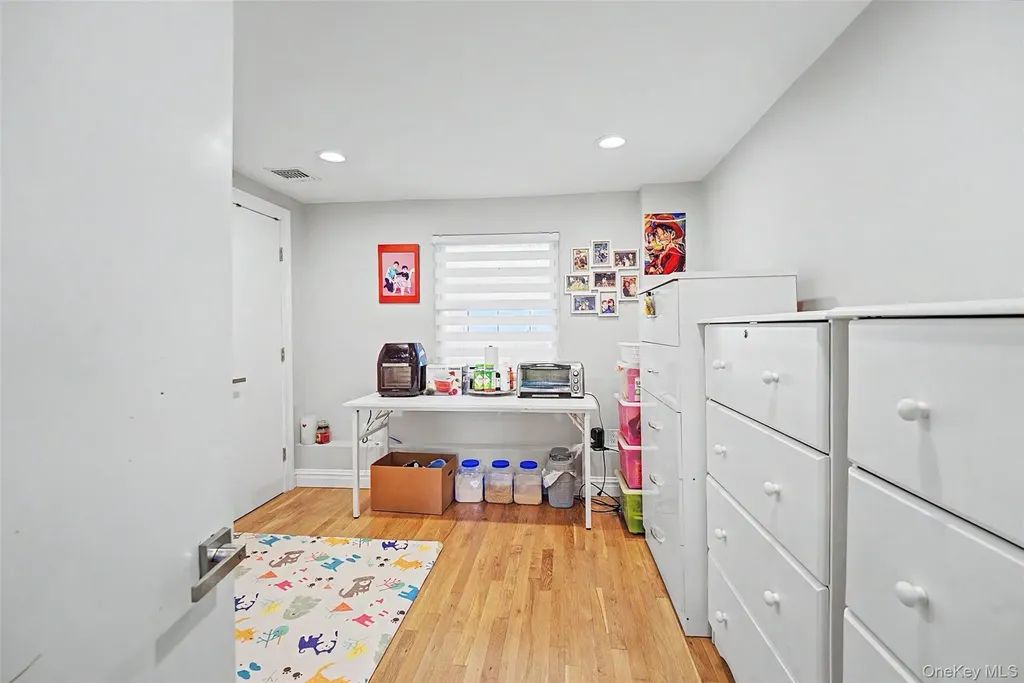 47 Favorite Lane Jericho NY 11753