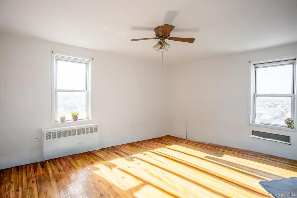 855 E Broadway Long Beach NY 11561